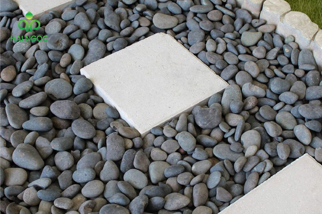 Lát đá thoát nước sân vườn